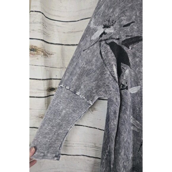 Jess & Jane Gray Floral Mineral Slub Knit Top M Tunic Waffle Trim Womens - Picture 3 of 7